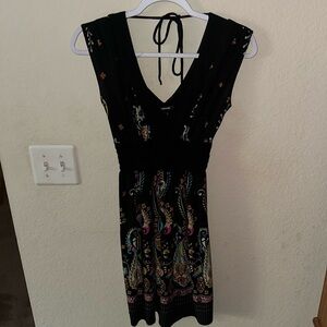 MyMichelle Vneck Summer Dress SMALL Black Paisley